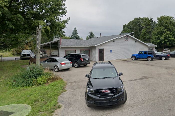 Bowens Family Dining (Bowens Drive-In) - From Web Listing (newer photo)